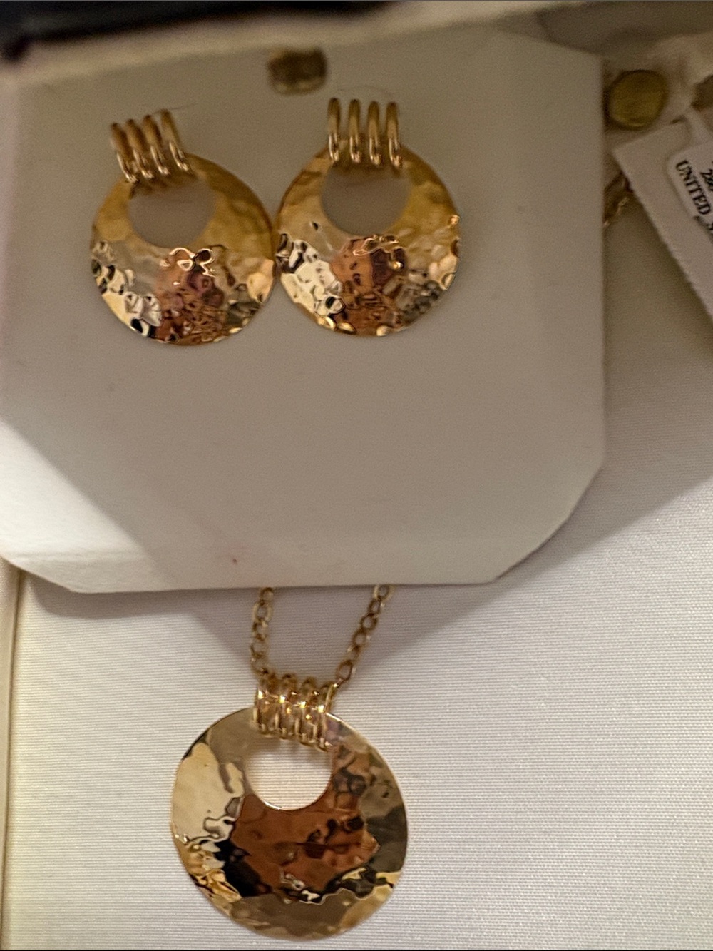 14kt yellow gold Hammered Disc Necklace and Earring Set 7grams